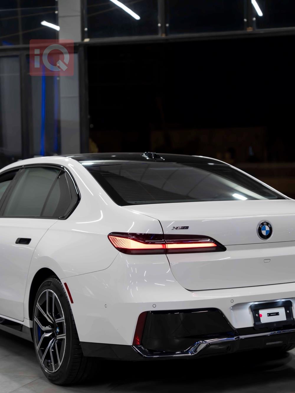 بي ام دبليو الفئة 7